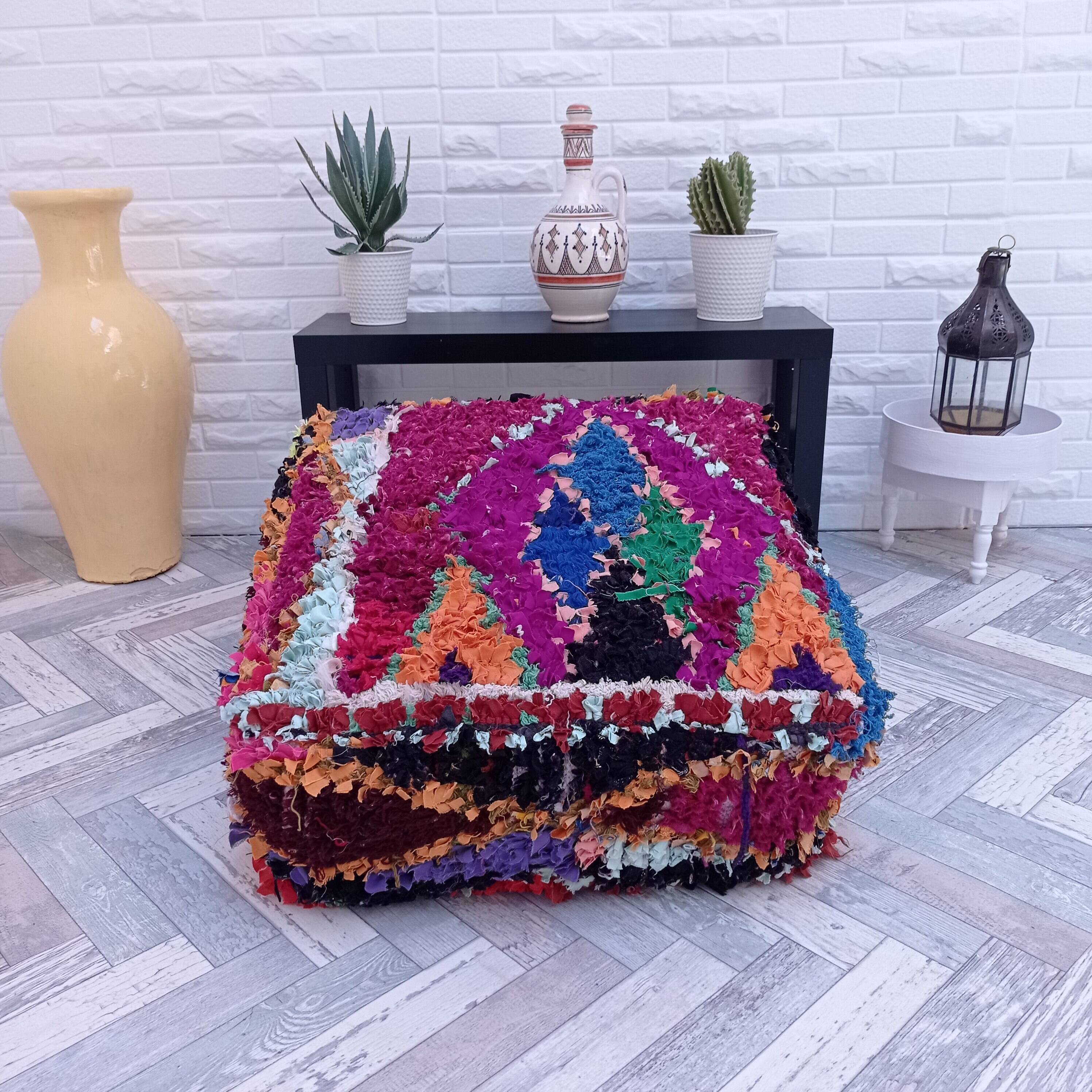 Handmade Berber pouf in wool 60 X 60 X 20 CM