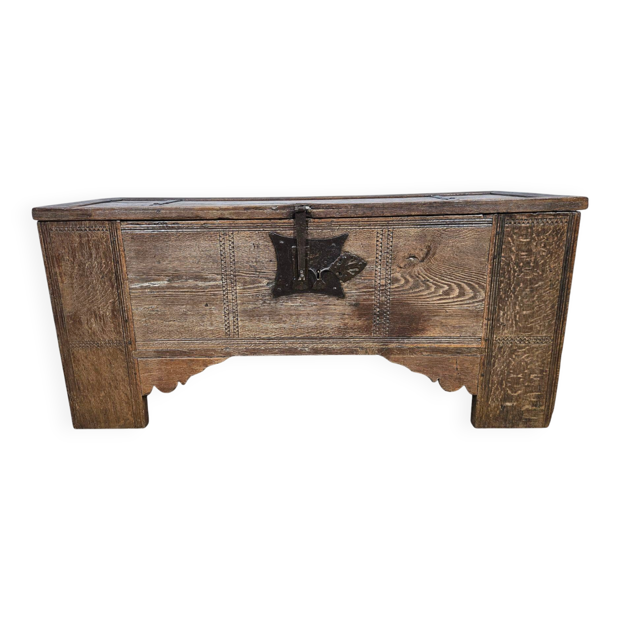 Gothic Chest 15th century