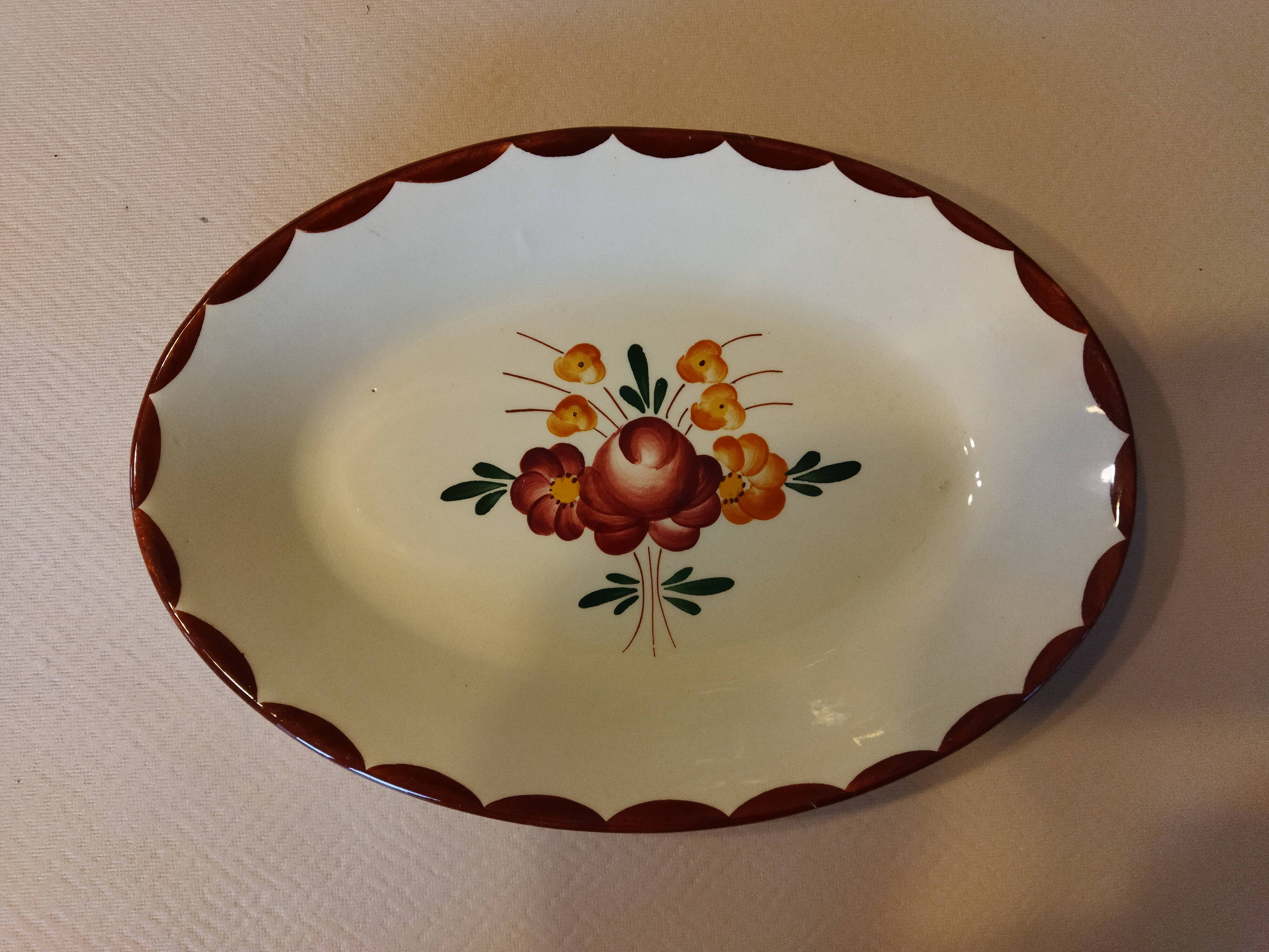 Longchamp Agen model sugar bowl and creamer on tray