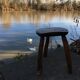 Tabouret brutaliste tripode