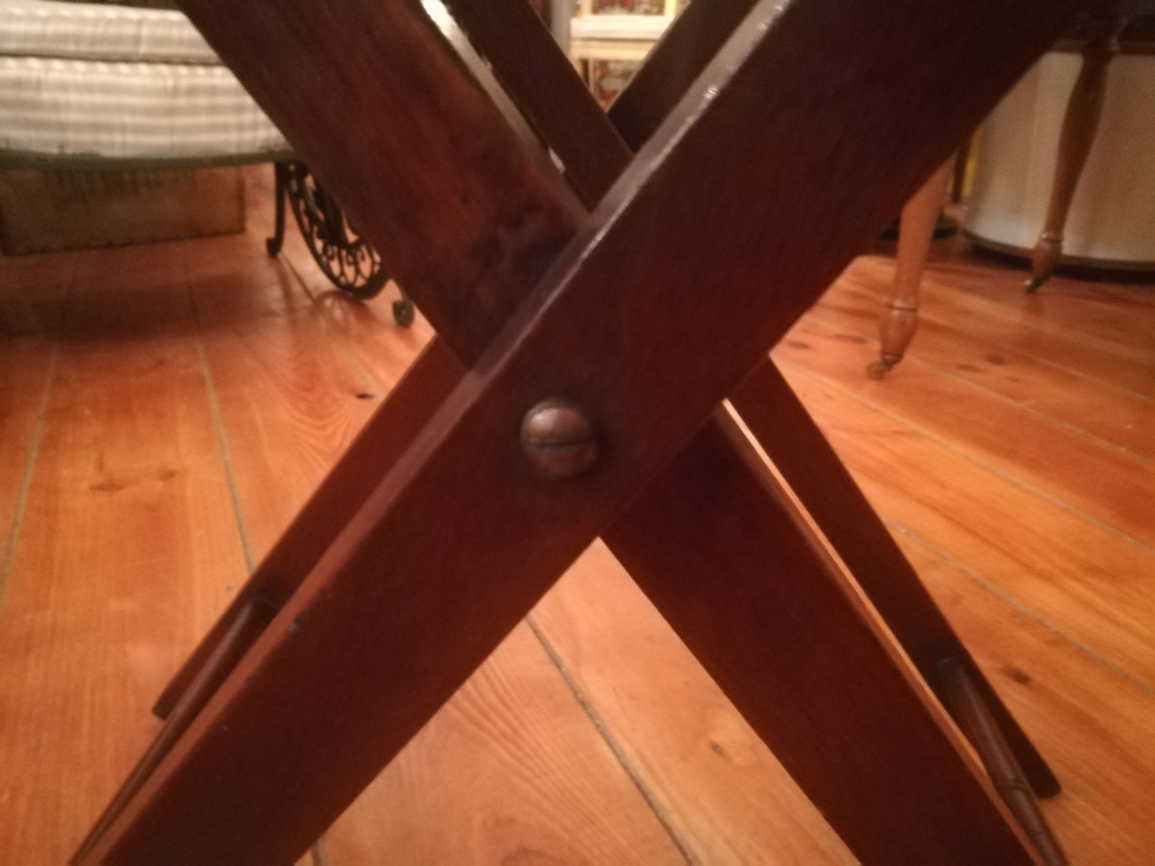 Mahogany butler folding table