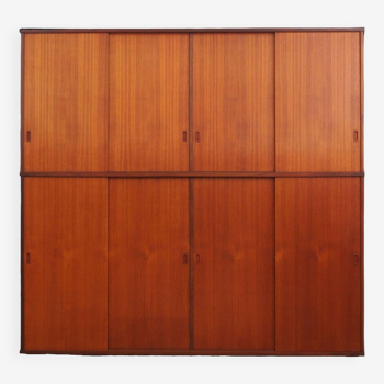 Armoire en teck, design danois, années 1960, production : Danemark