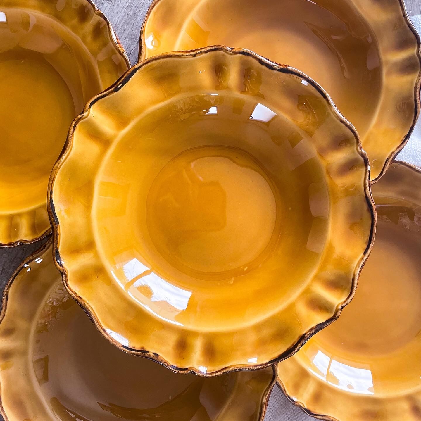 5 hollow plates Faience ADP