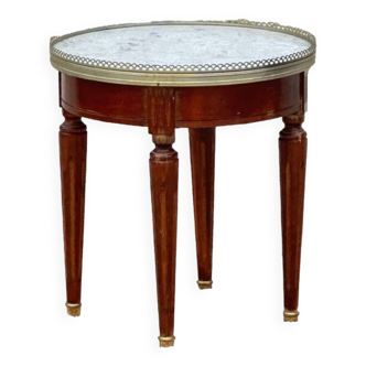 Pedestal table