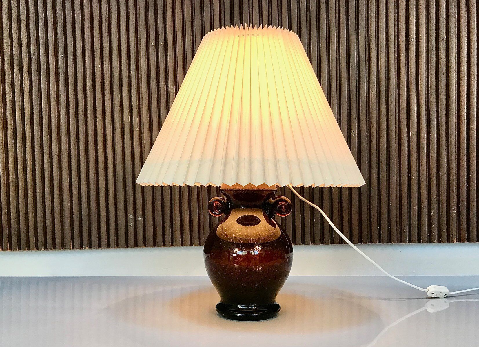 Vintage Italian Murano glass amphora-shaped table lamp, 1950s