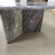 Table basse en marbre gris goute d'eau
