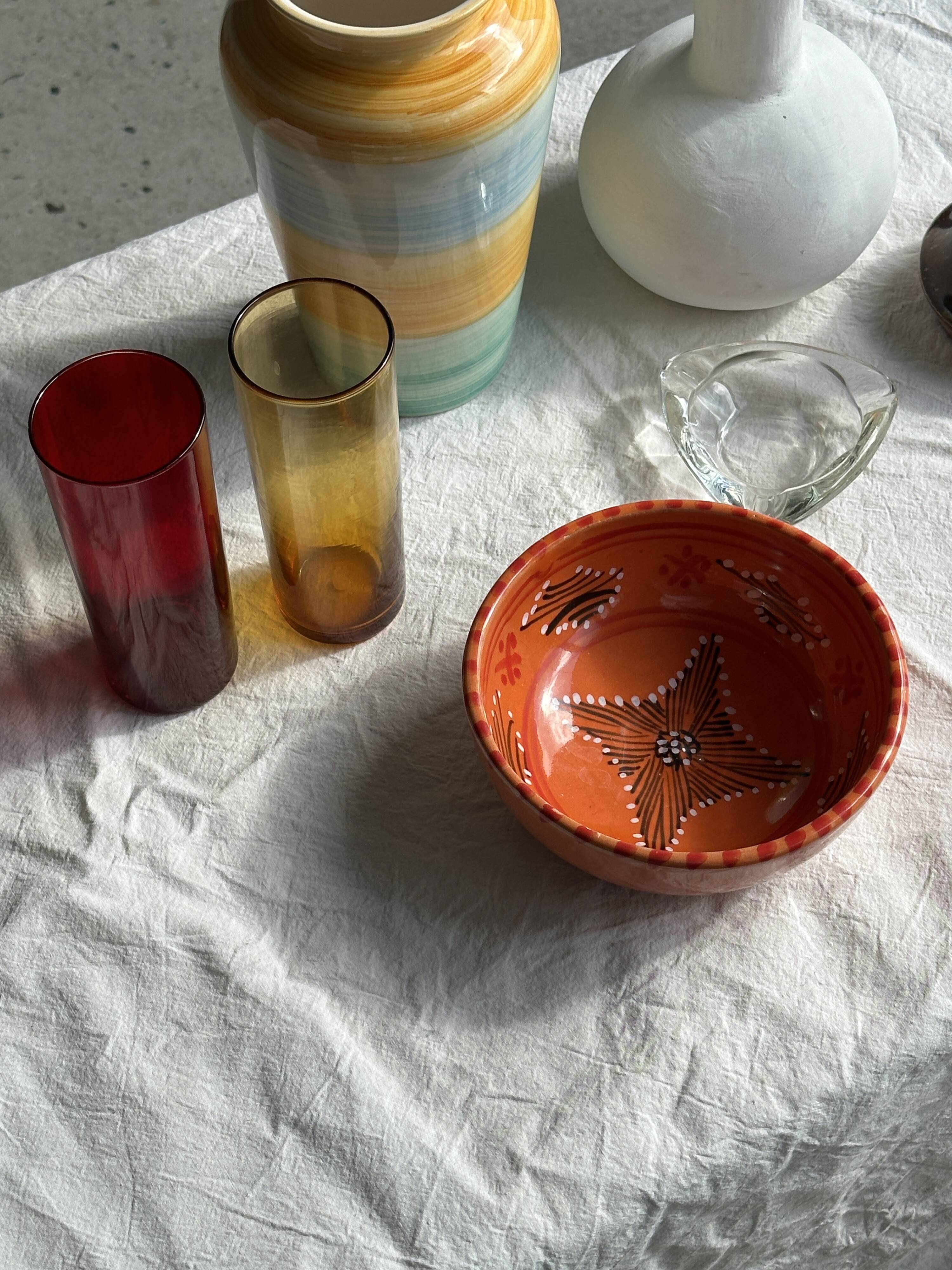 6 colored orangeade glasses