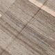 Tapis kilim vintage tons bruns et beige rosé, style minimal artisanal