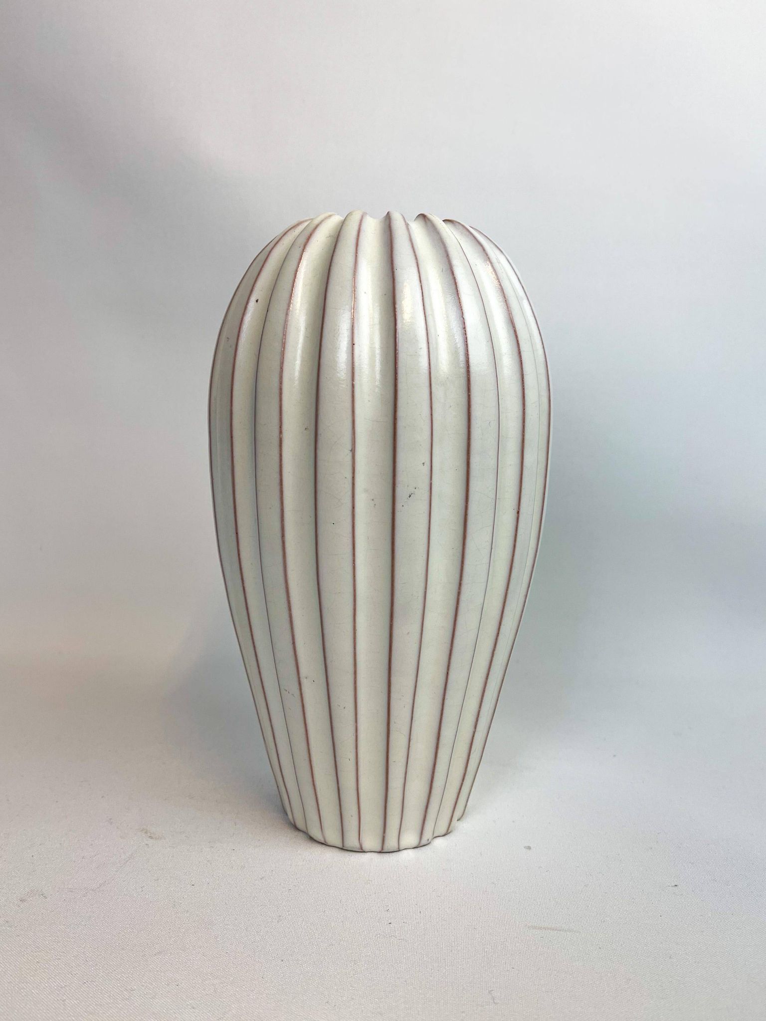 Mid-century vase by Vicke Lindstrand, 1940s, Sweden