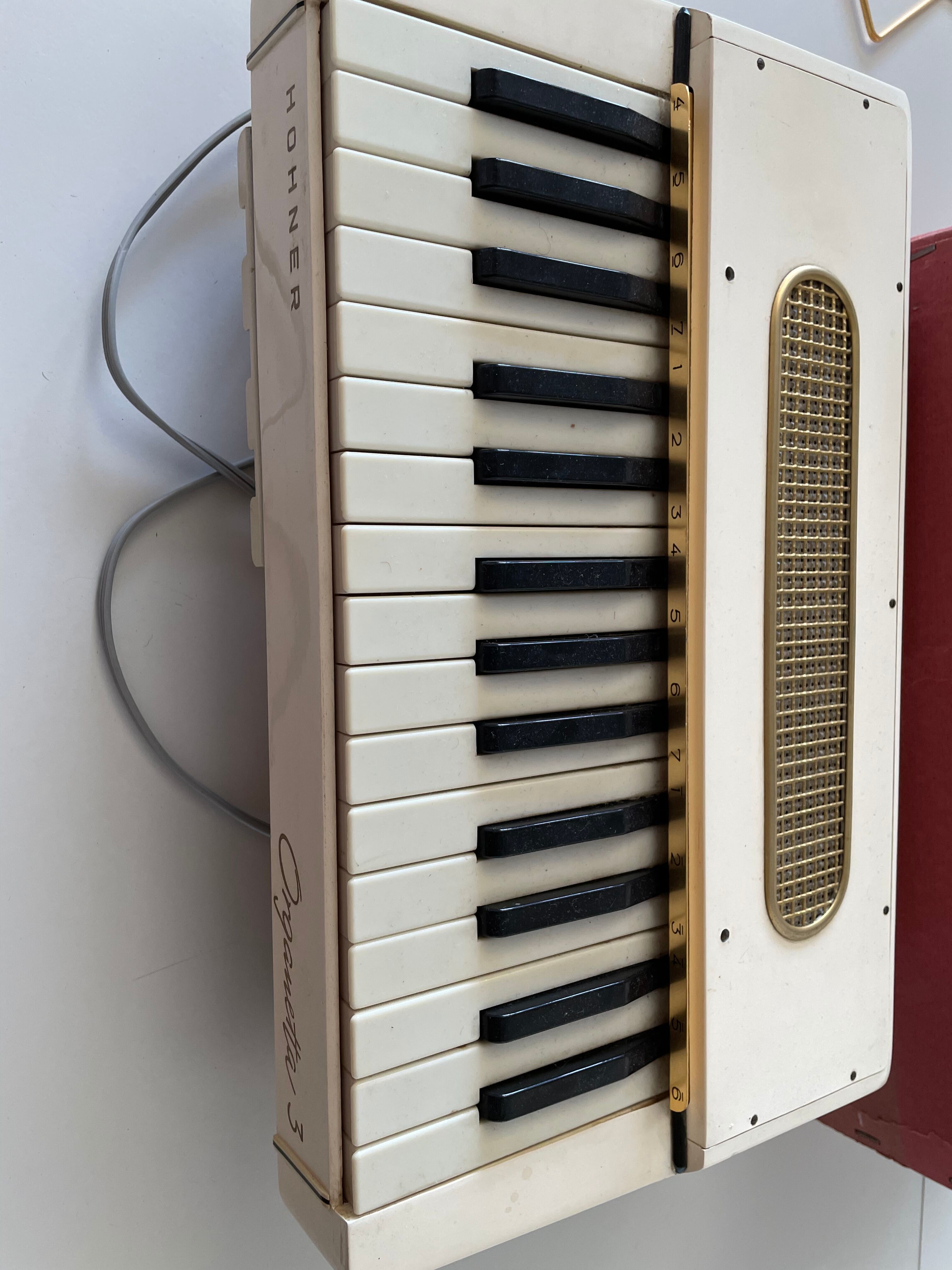 Hohner Organetta 3 electric organ