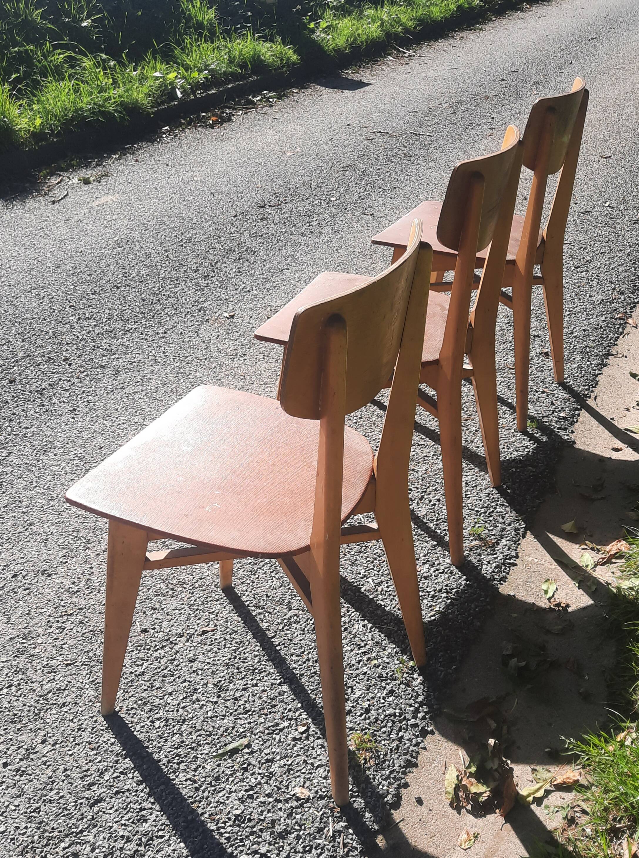 Serie de 3 chaises design g