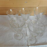 Verres a pied en cristal gravé