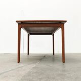 Mid-century teak coffee table by Ole Wanscher for Poul Jeppesens Møbelfabrik.
