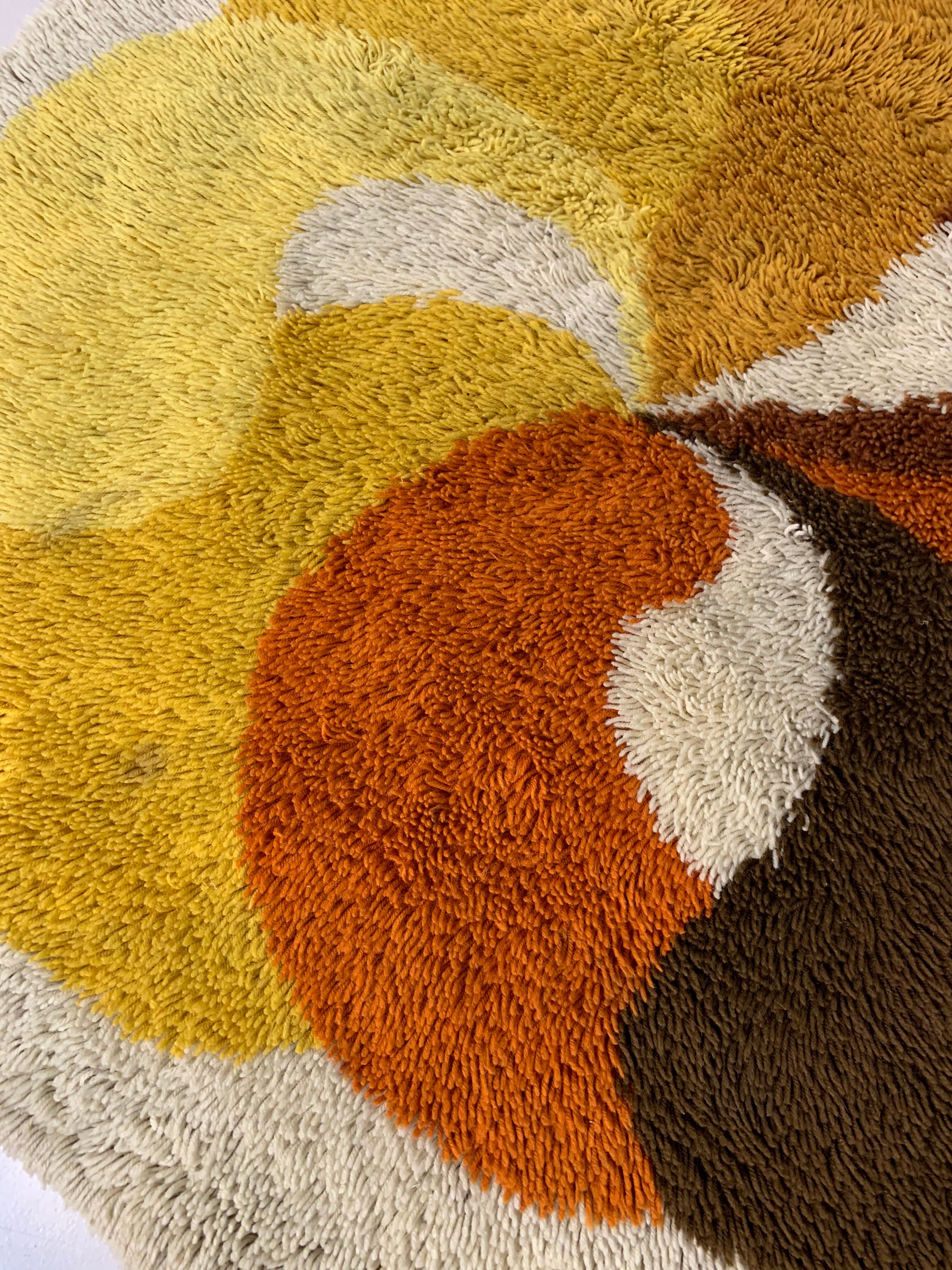 Rainbow Desso carpet - 150cm