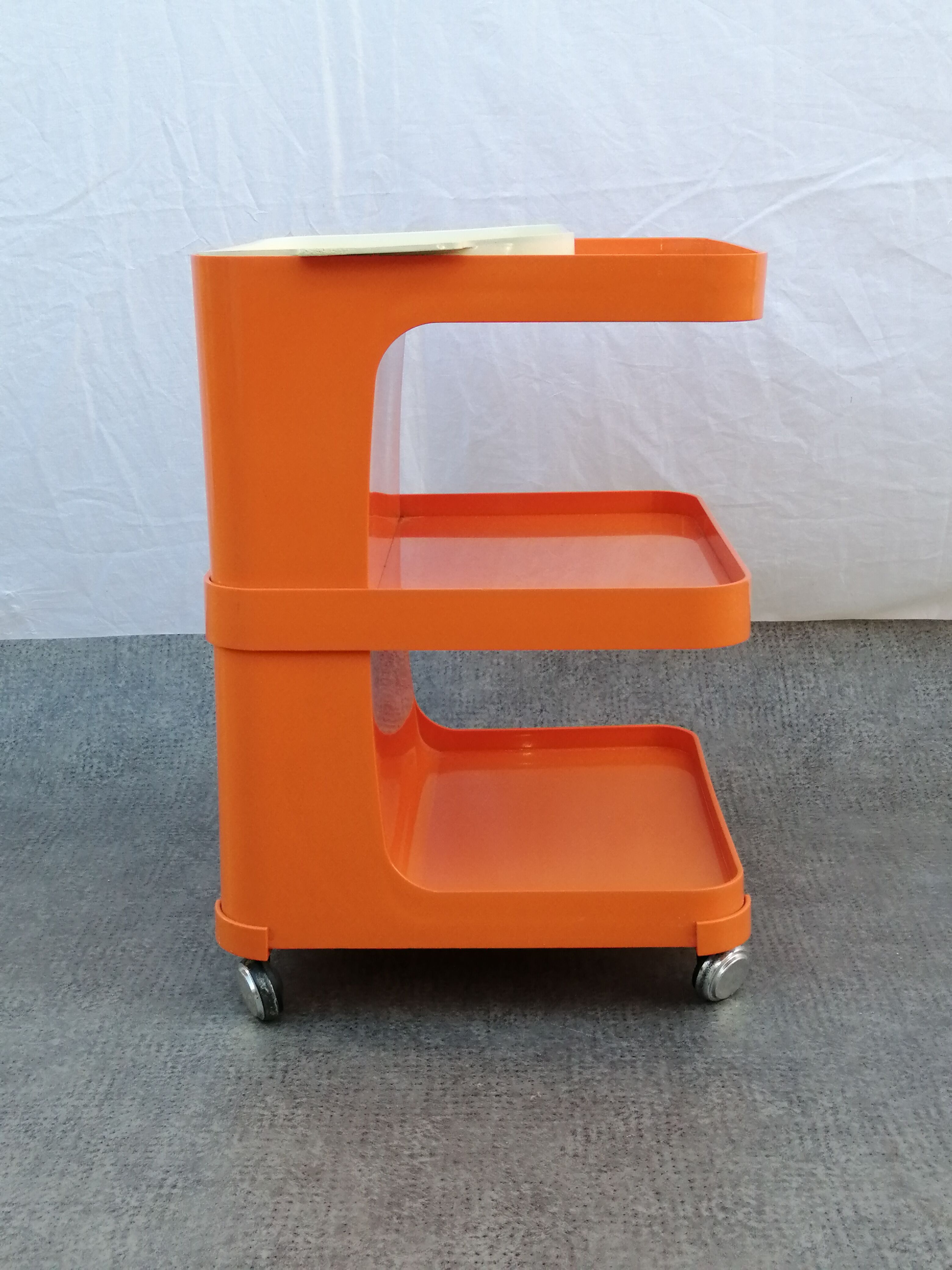 Flair style plastic service for Prisunic vintage 1970