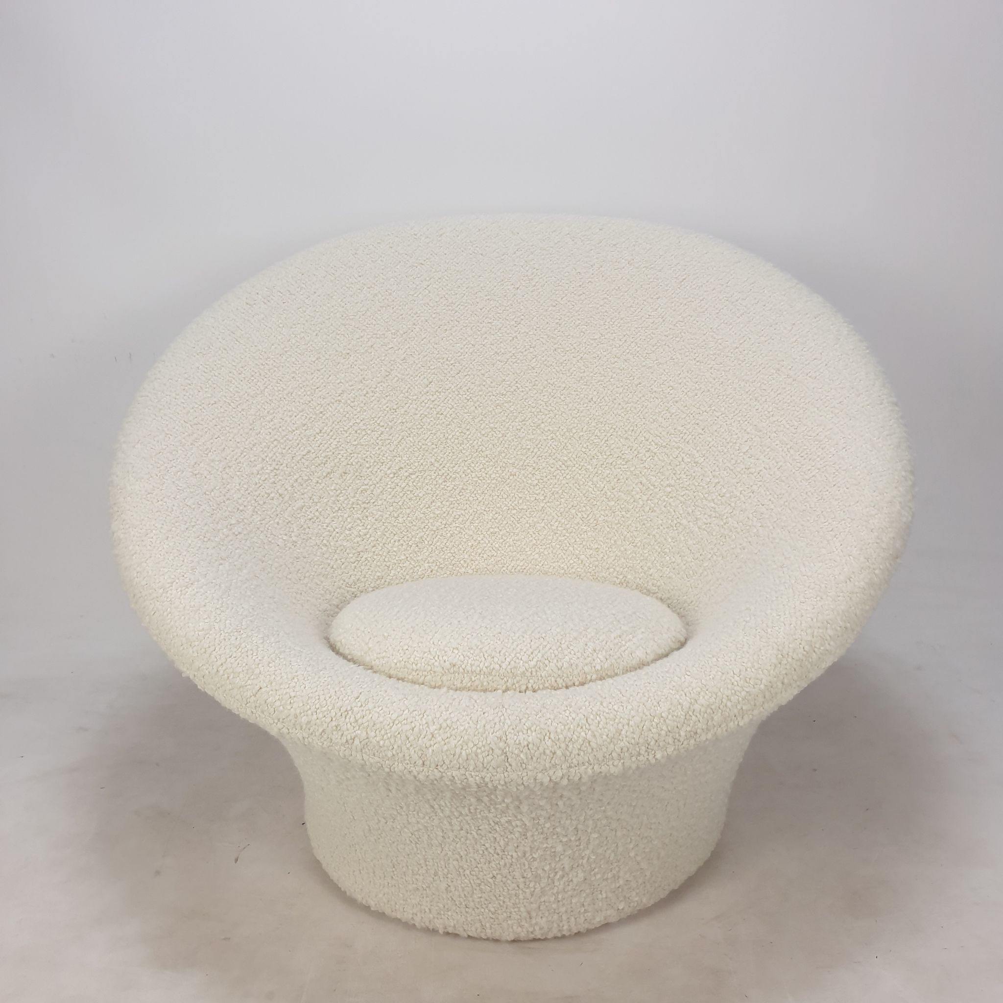 "Big" Mushroom armchair and pouf by Pierre Paulin for Artifort, 1960