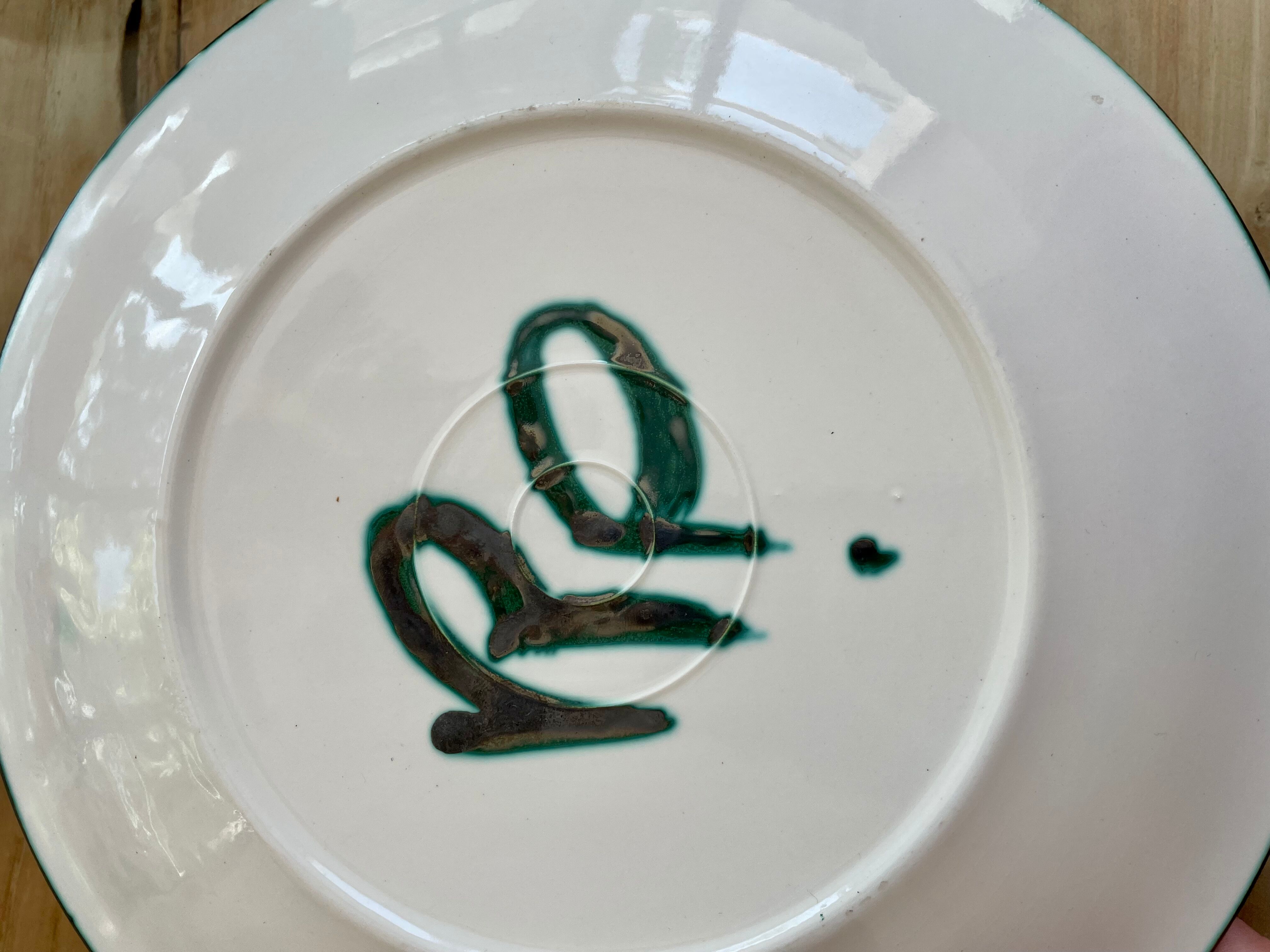 Plate Robert Picault