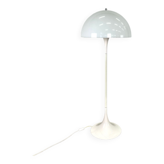 Panthella floorlamp by Verner Panton, Louis Poulsen