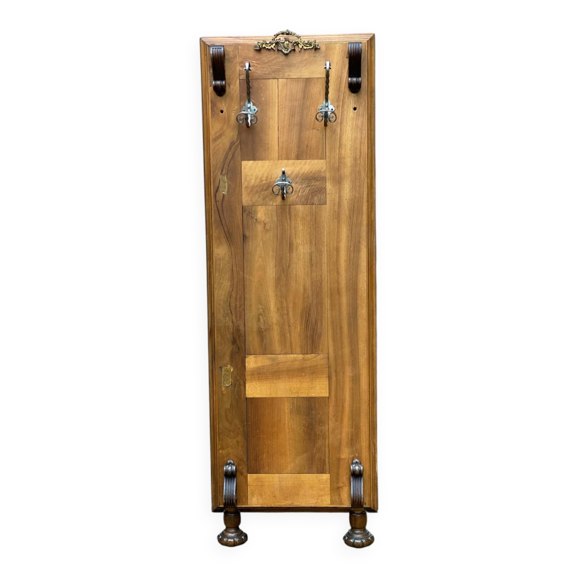 Vintage coat rack wardrobe in solid walnut from the 1930s.