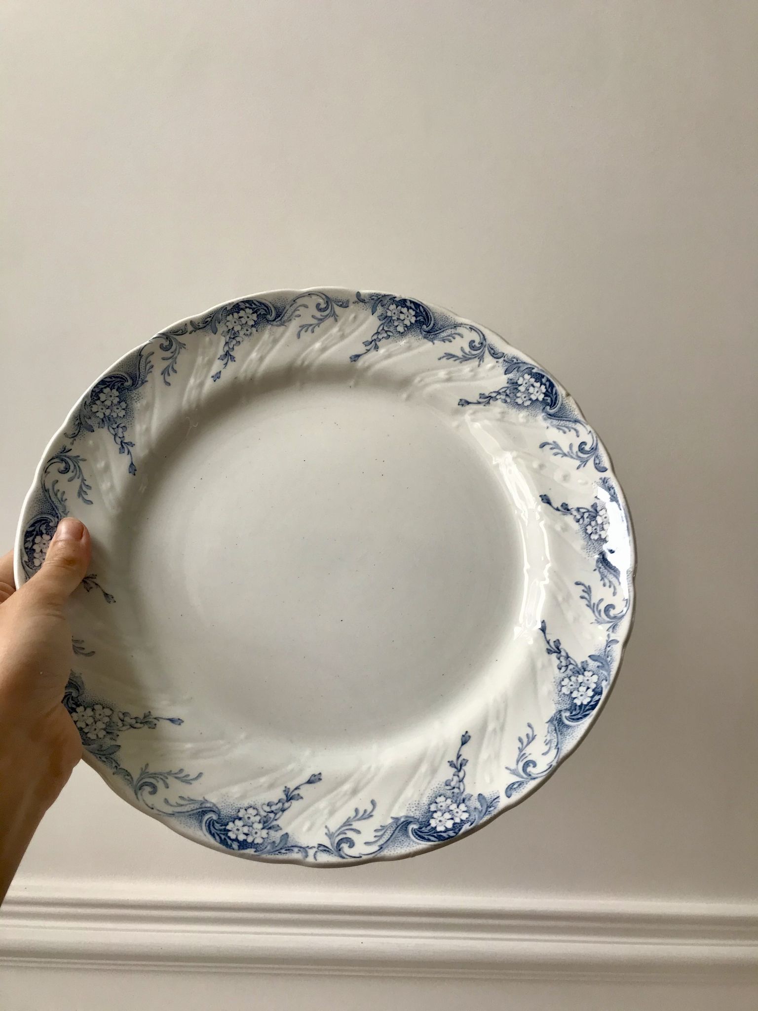 Round dish in Iron Earth K&G Lunéville model "Angèle" late 19th century