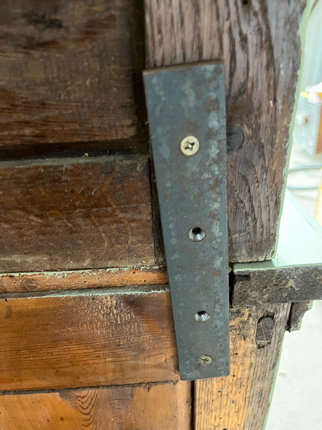 Art Deco Dresser Vert de Gris