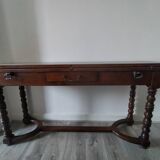 Hunting table