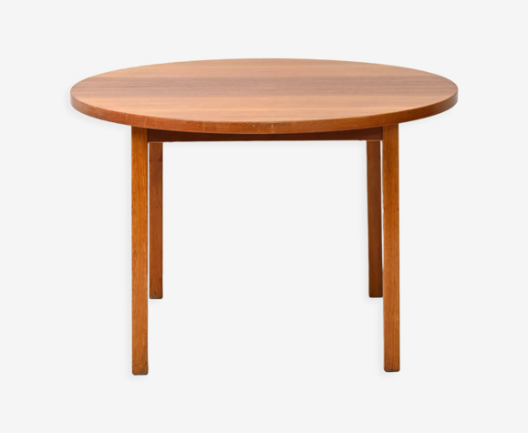 Scandinavian round table with stamp of authenticity