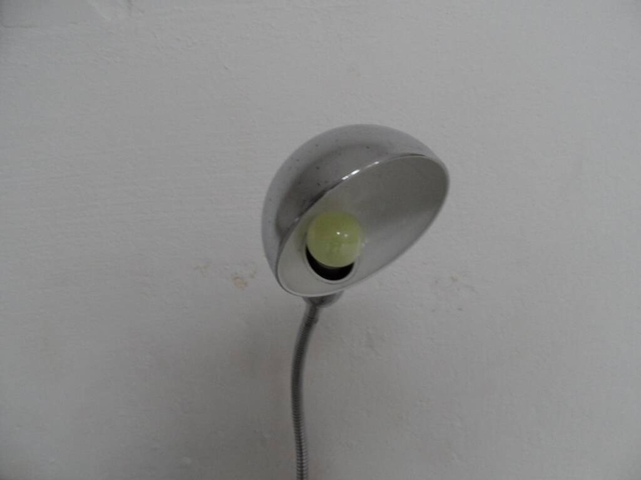 Lampe de bureau vintage en métal chromé des années 60