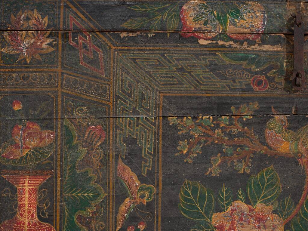 Antique chest painted in pine wood – China, around 1900