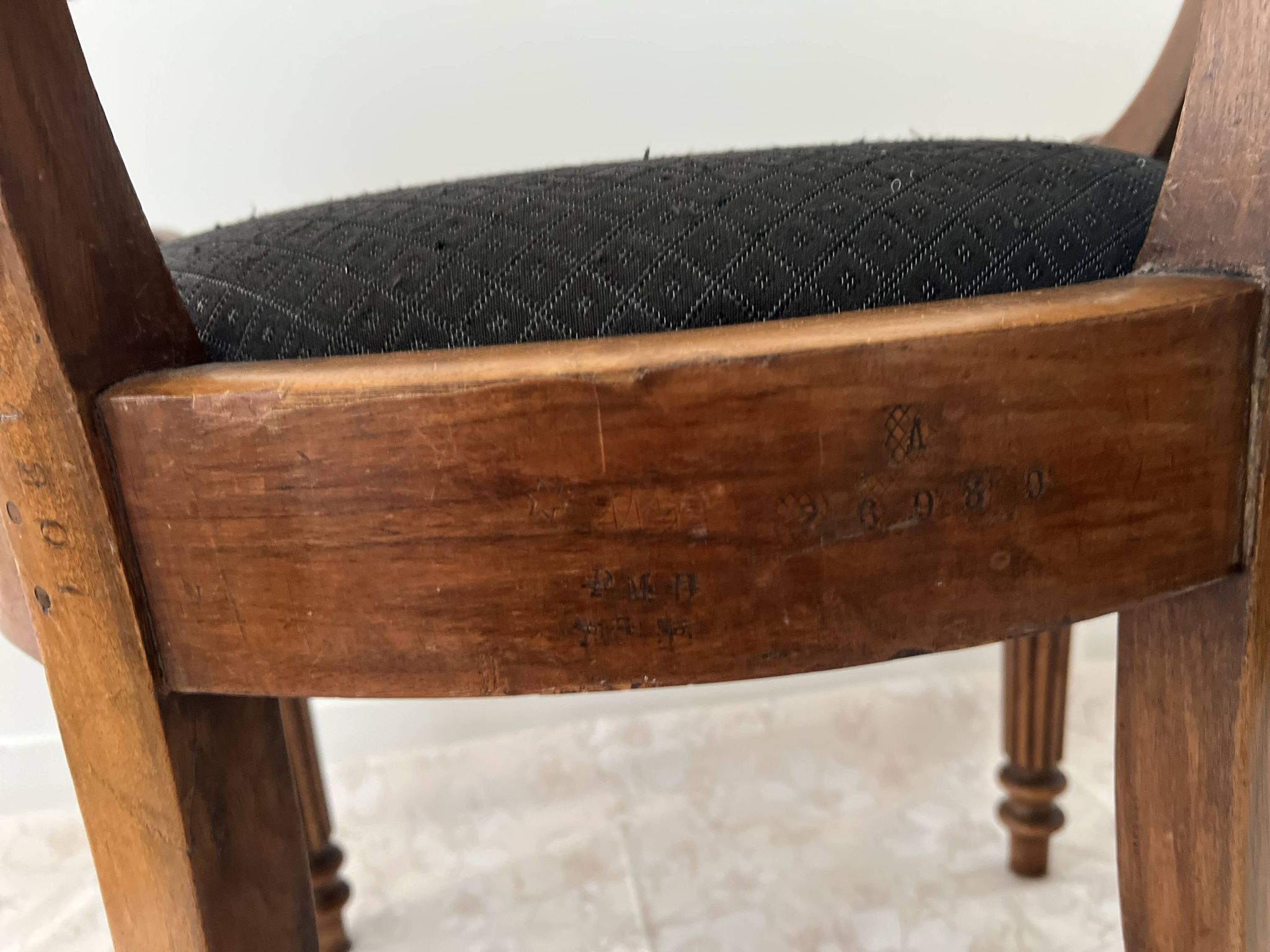 Restoration armchair in mahogany