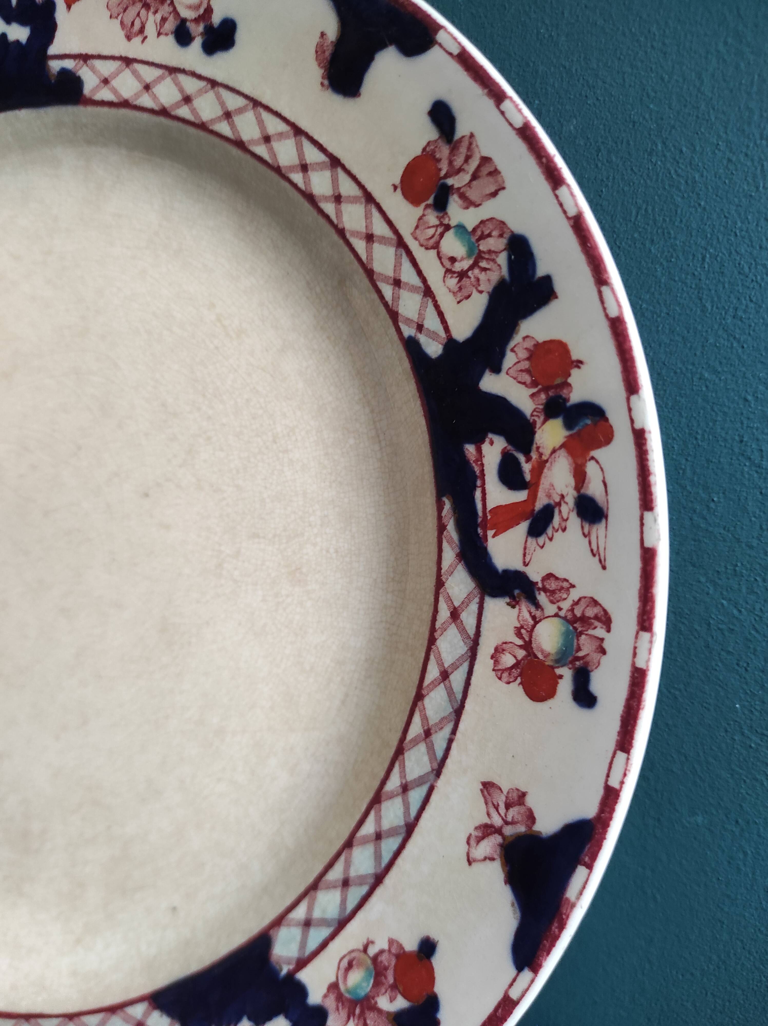 Losol Ware Keeling & Co. dinner plate, Beverley, England Burslem , 1906-193