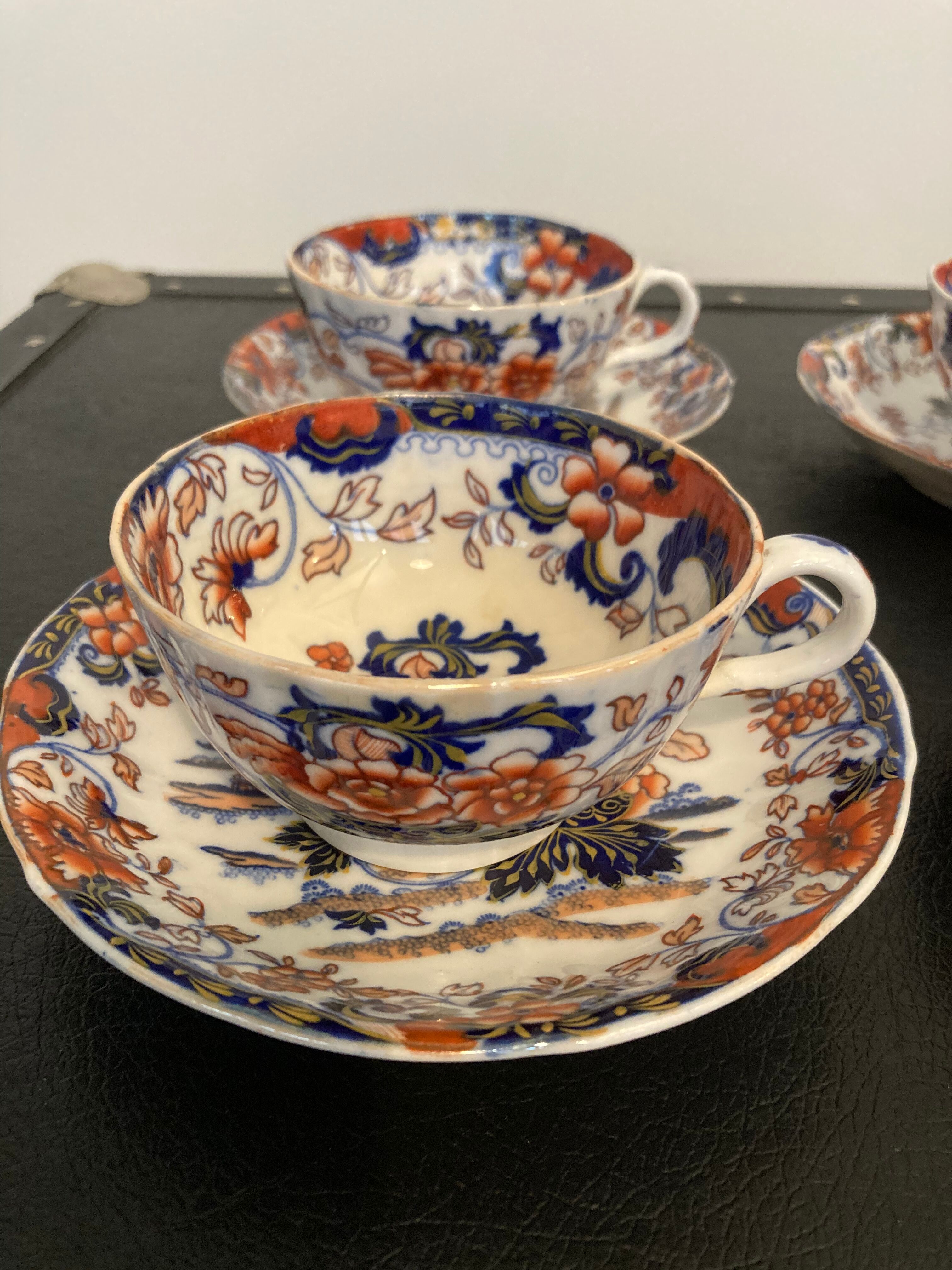 Set 4 cups and saucers Minton Amherst 824