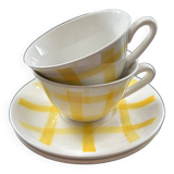 Paire de tasses à carreaux jaunes