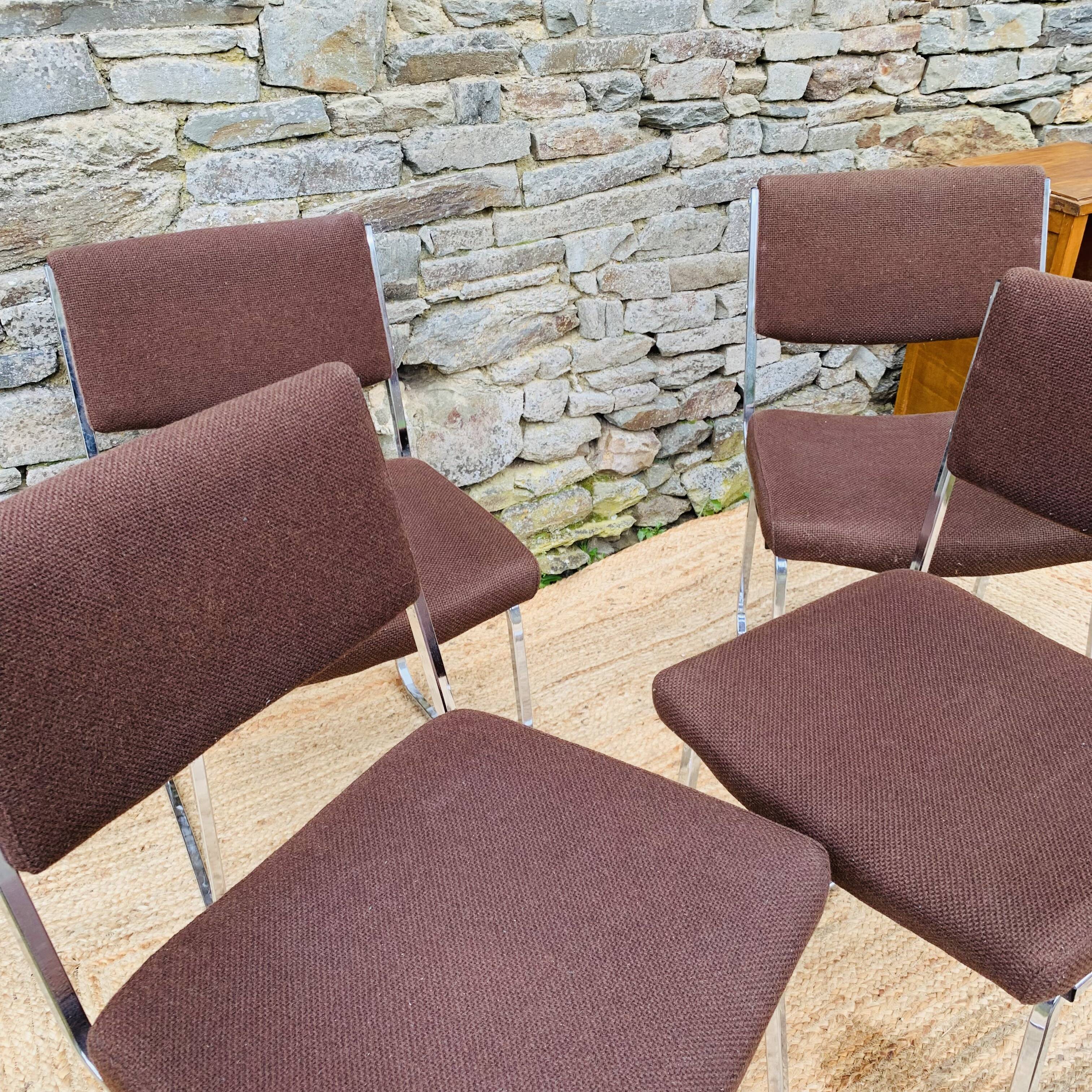 Set of 4 vintage chairs