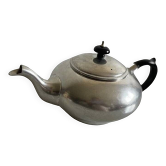 English pewter teapot, Victorian period