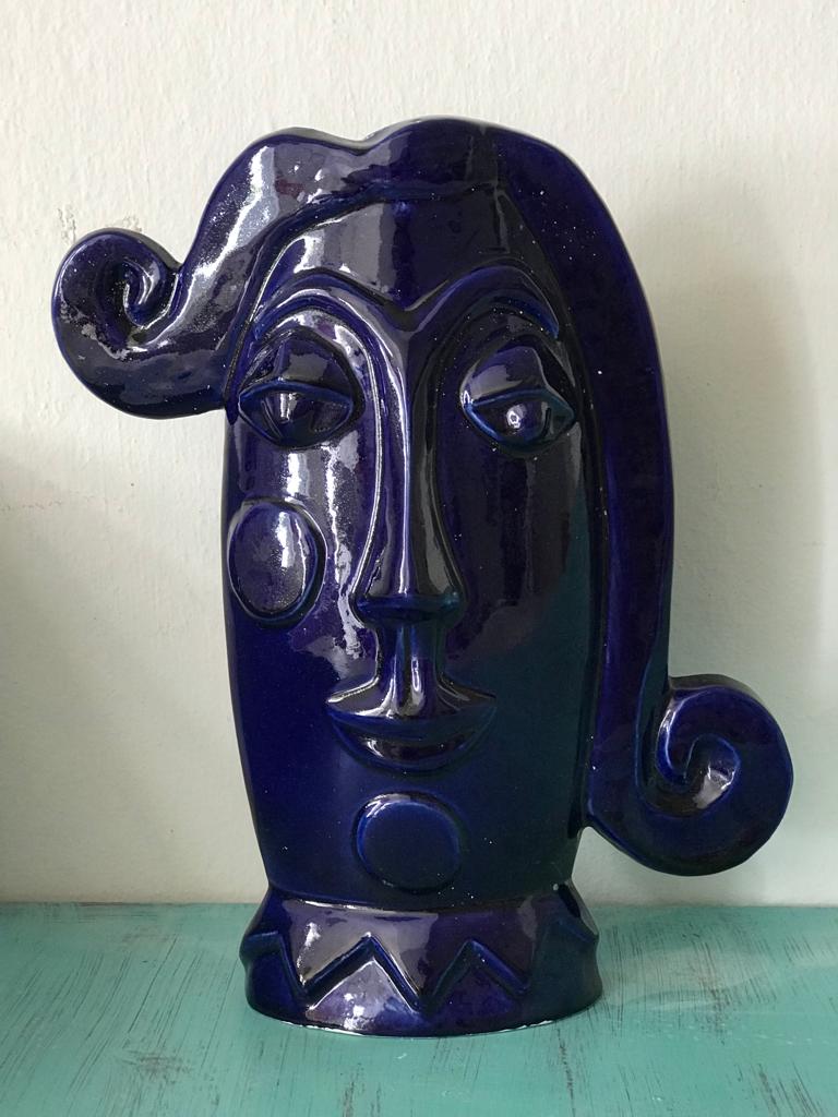 Vase face glazed earthenware blue design XXe Sandra Corina Paris