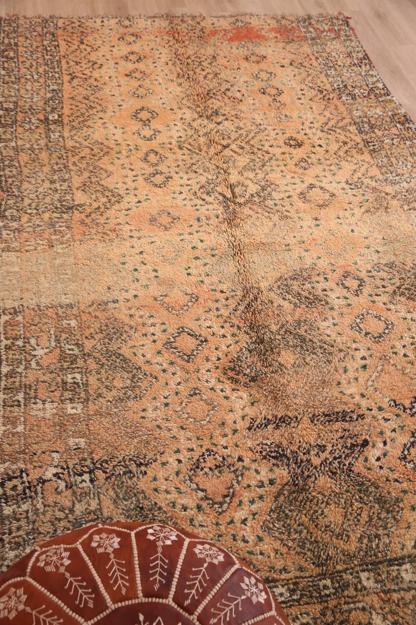 Peach Vintage Moroccan Rug 142 x 248 cm, Berber Wool Rug Handmade, Boho Rug