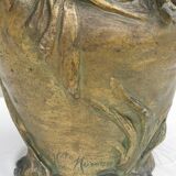 Art-nouveau sculpture signed " hyppolite moreau "