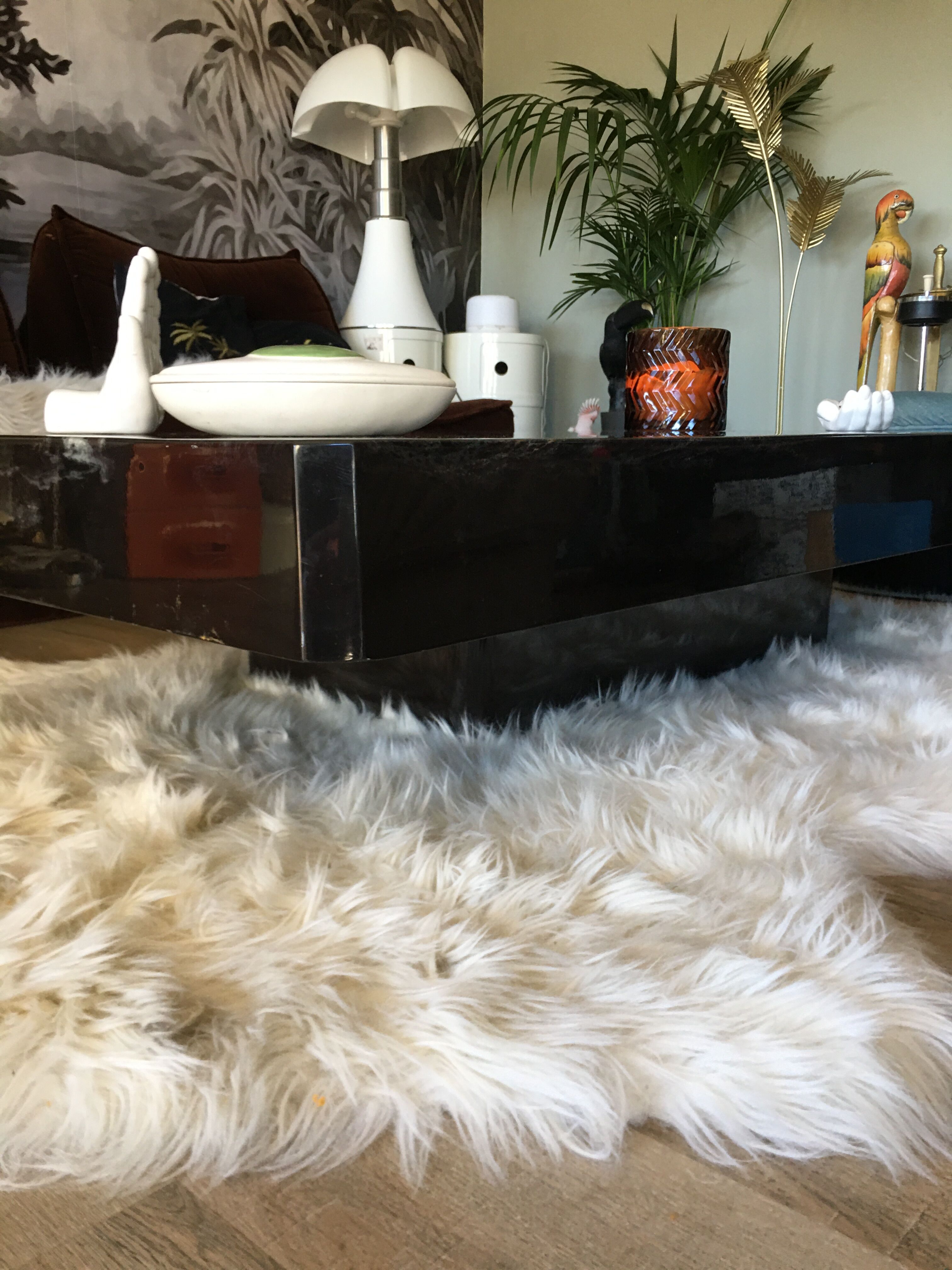 Coffee table 70s black marble effect