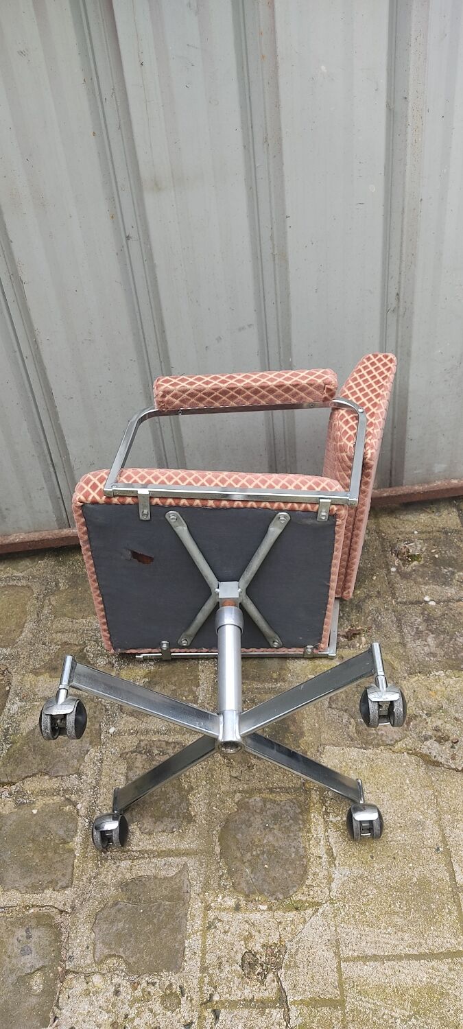 Vintage armchair 1970 chrome and velvet Wilhelm Ritz