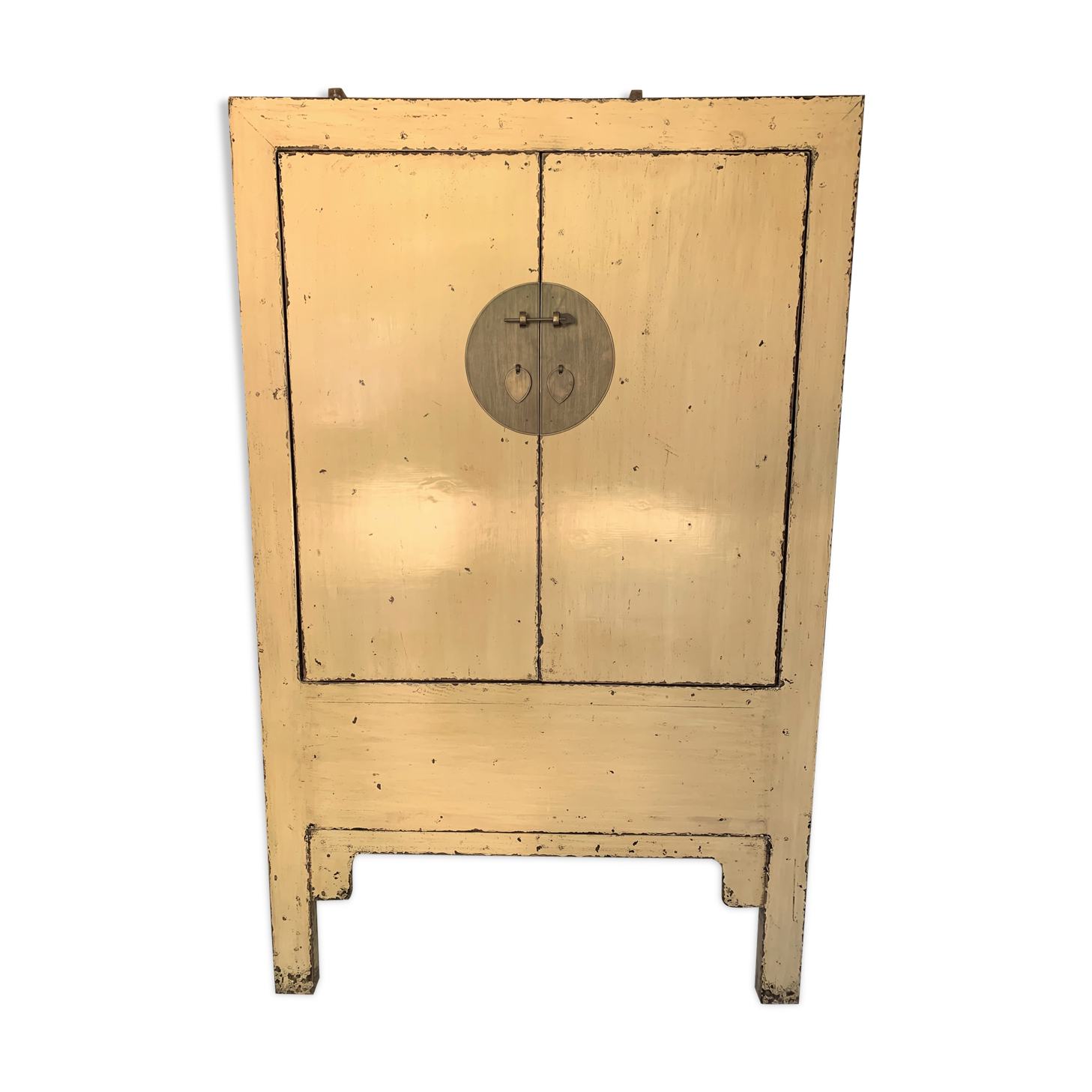 Chinese lay cabinet