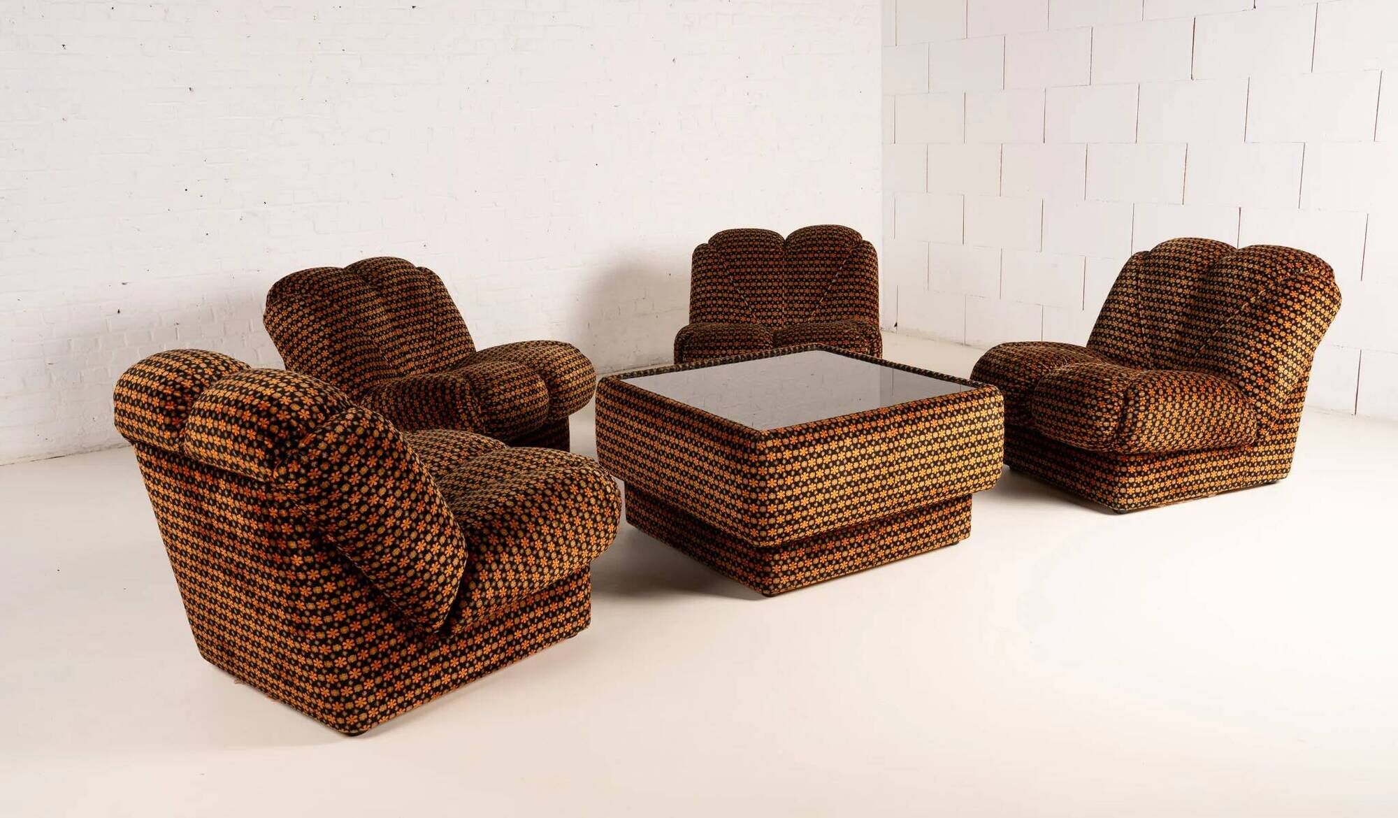 70s FLORAL PRINT MODULAR SOFA & TABLE