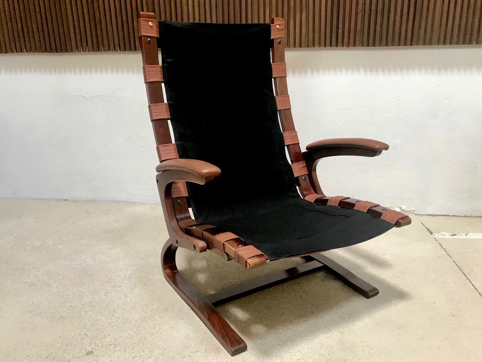 Scandinavian leather lounge chair by Elsa & Nordahl Solheim for Rybo Rykken, 1960s