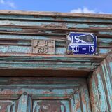 Ancienne porte indienne en teck massif