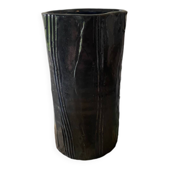 Vase en grès signé