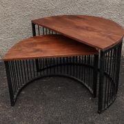 Tables gigognes en bois demi-cercle, pieds métal