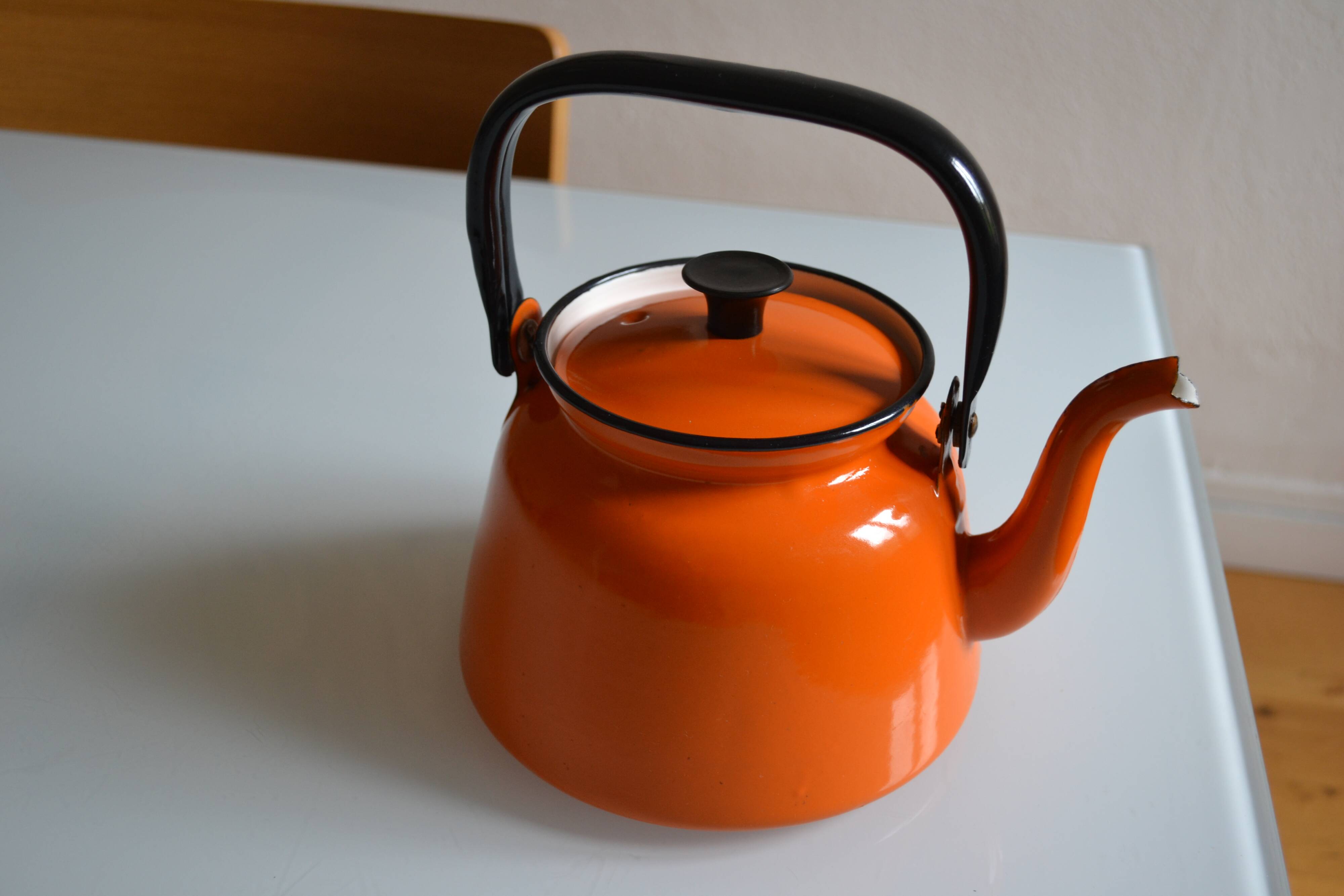Vintage kettle orange enameled steel 1.5 liter