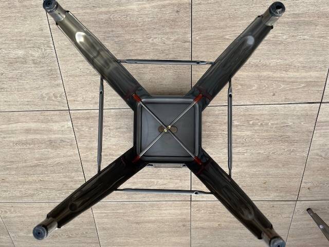 lot de 3 chaises de bar Tolix en acier brut (gris) verni