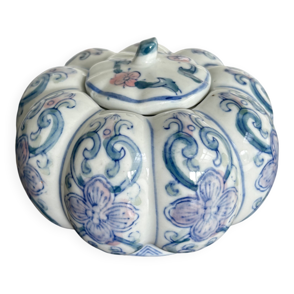 Boîte en porcelaine de Chine ancienne — Beyit