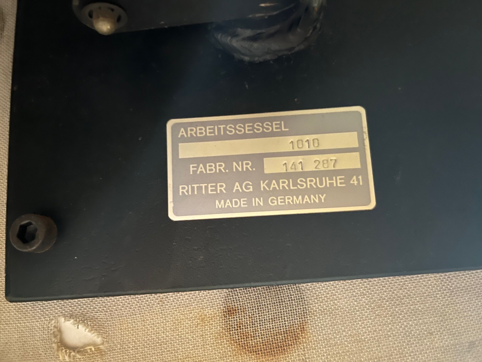 Paire de tabourets vintage de dentiste ritter